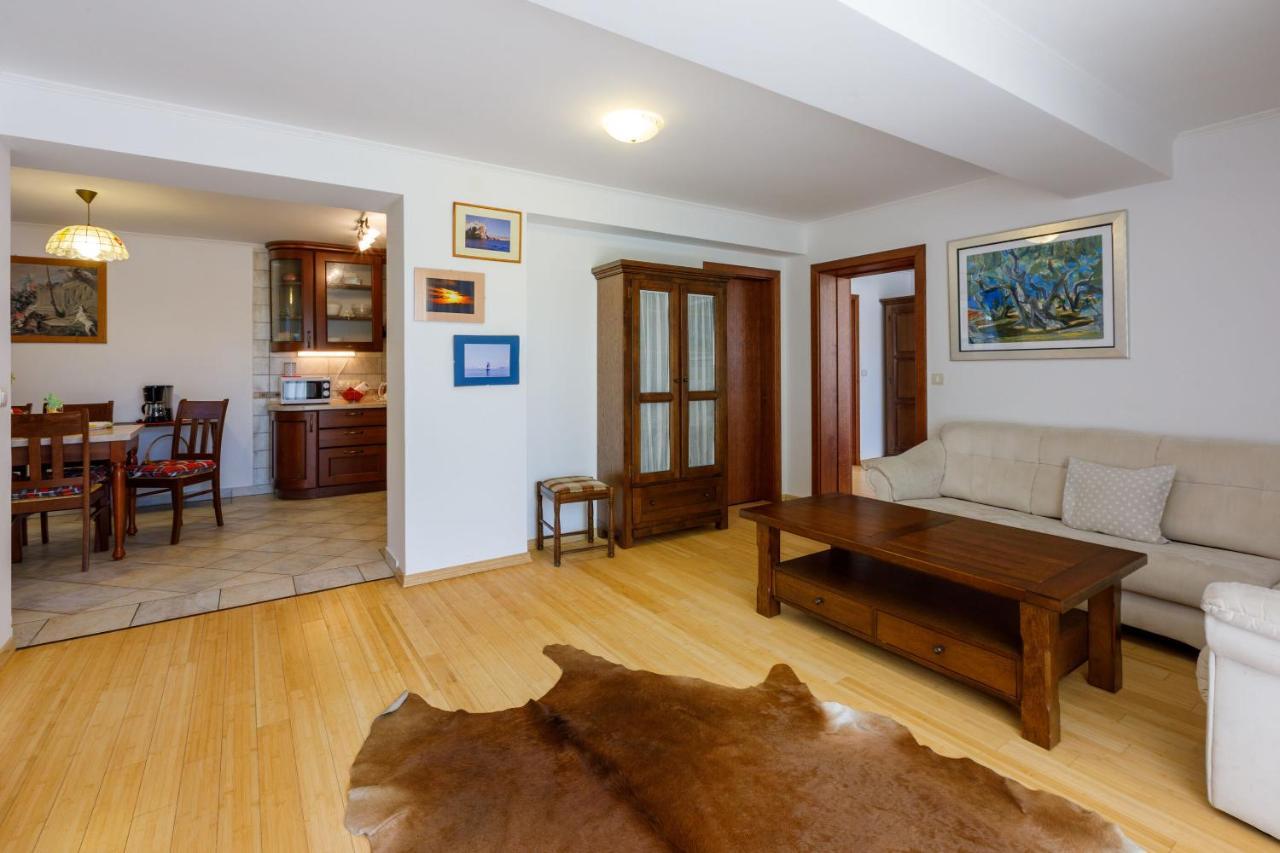 Apartments Robic Selce Bagian luar foto