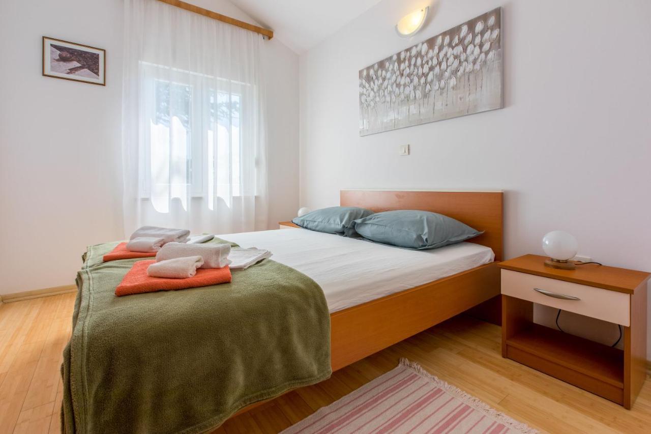 Apartments Robic Selce Bagian luar foto