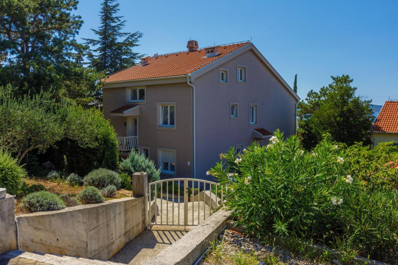 Apartments Robic Selce Bagian luar foto